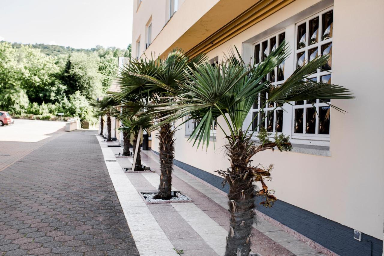 Bach Hotel Porta Westfalica Exterior photo